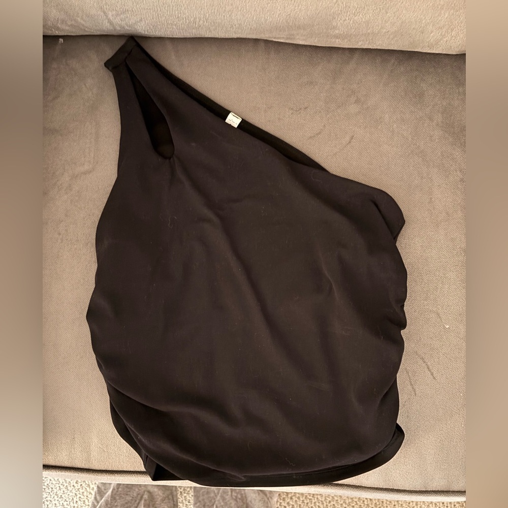 Athleta Black One-Shoulder Women's Workout Top